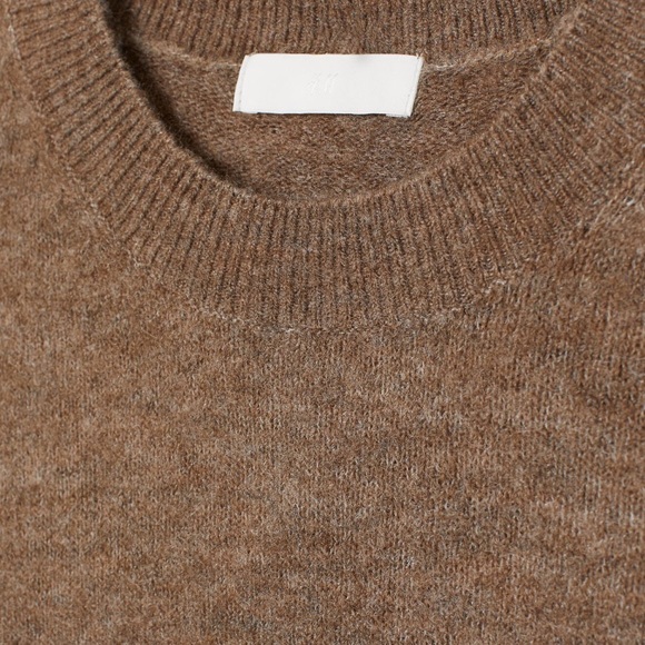 Soft knit sweater - Picture 2 of 3